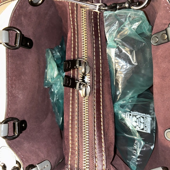 Coach 1941 Rogue 31 Stone Grey Leather Satchel with butterfly strap & charm - Picture 6 of 7